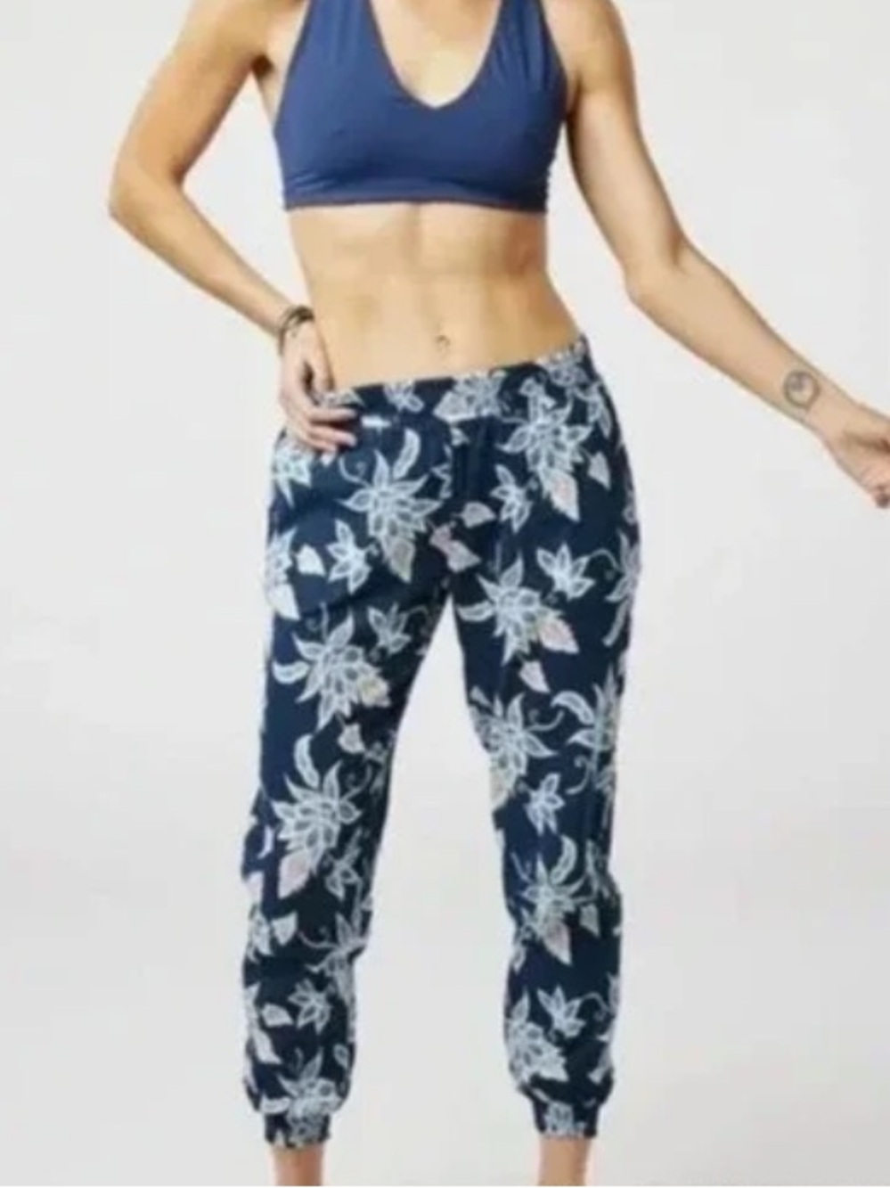 Carve Designs Organic Cotton Floral Joggers XS
